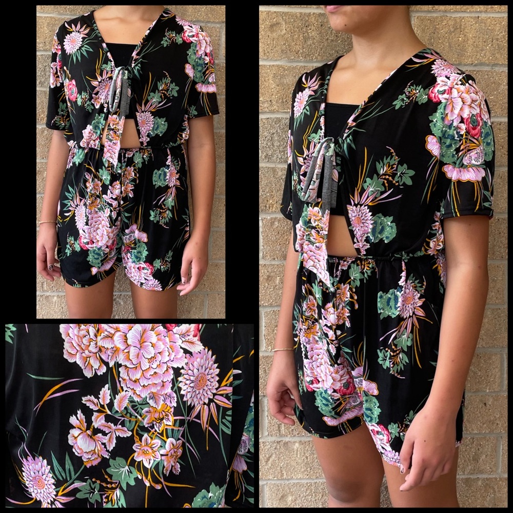 👚Ming Long Small short floral romper